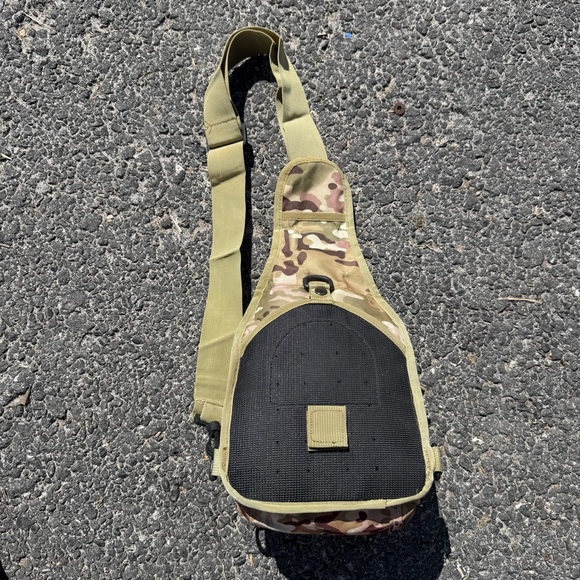 Camouflage Sling Bag for Men - Picture 9 of 10